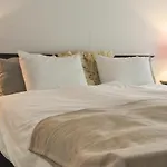3 Bedroom Pet Friendly In