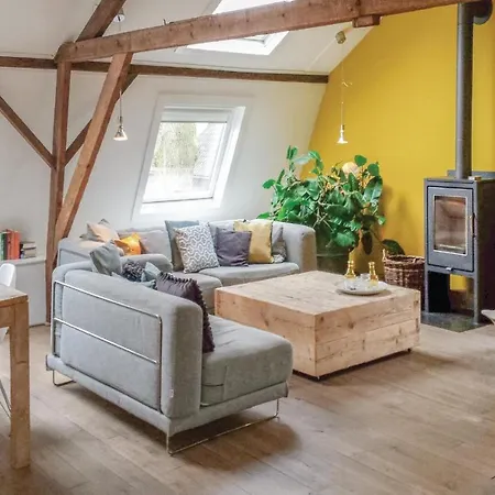 3 Bedroom Pet Friendly In