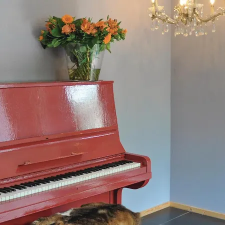 Hébergement de vacances 3 Bedroom Pet Friendly In Leende